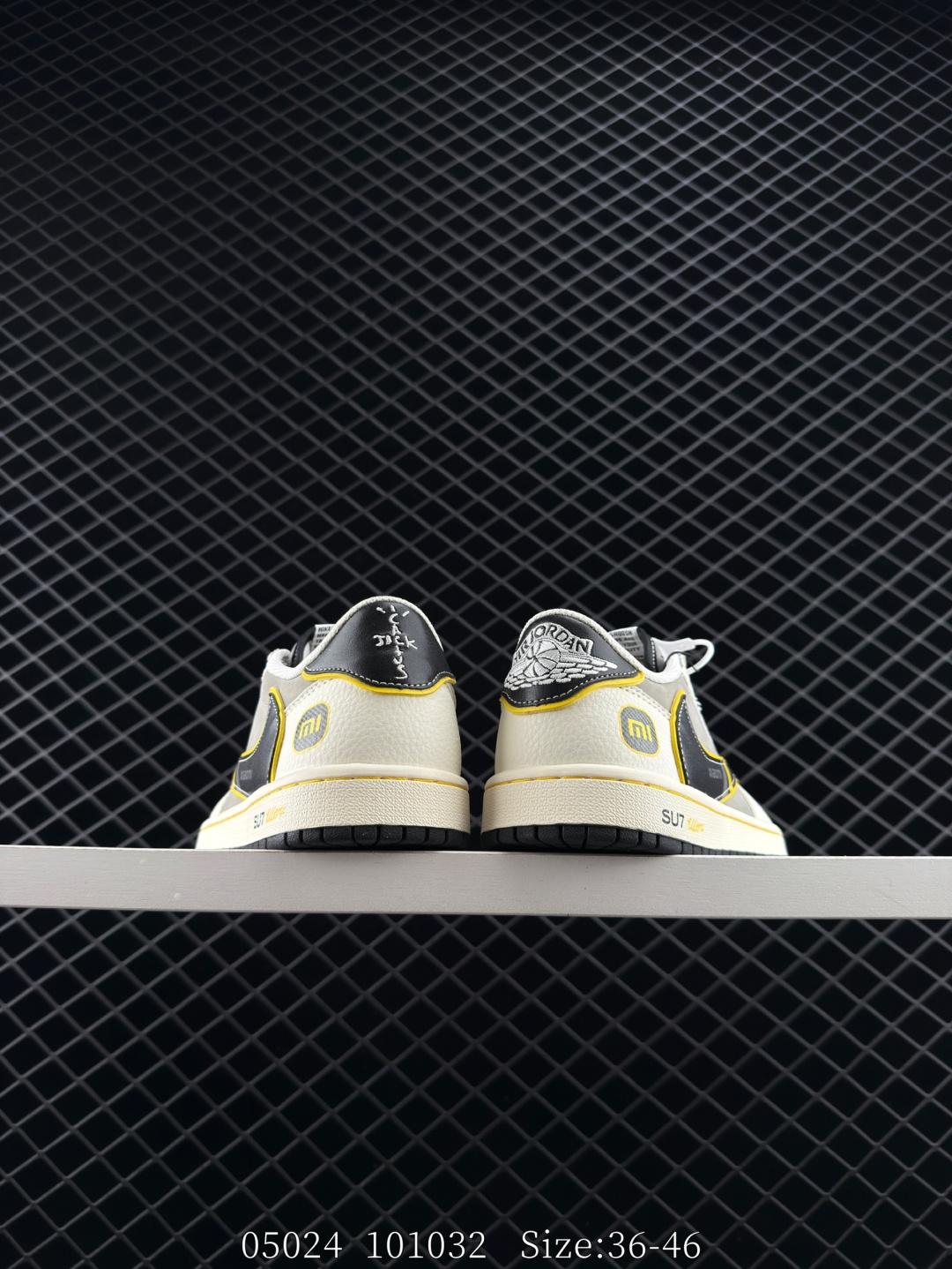 Travis Scott x Air Jordan 1 ” Reverse Mocha “